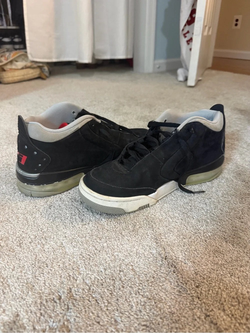 Jordan sleek low